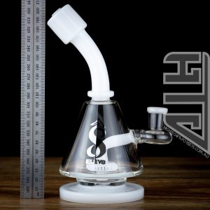 Alternative view of Elev8 Bent Neck Platform Rig